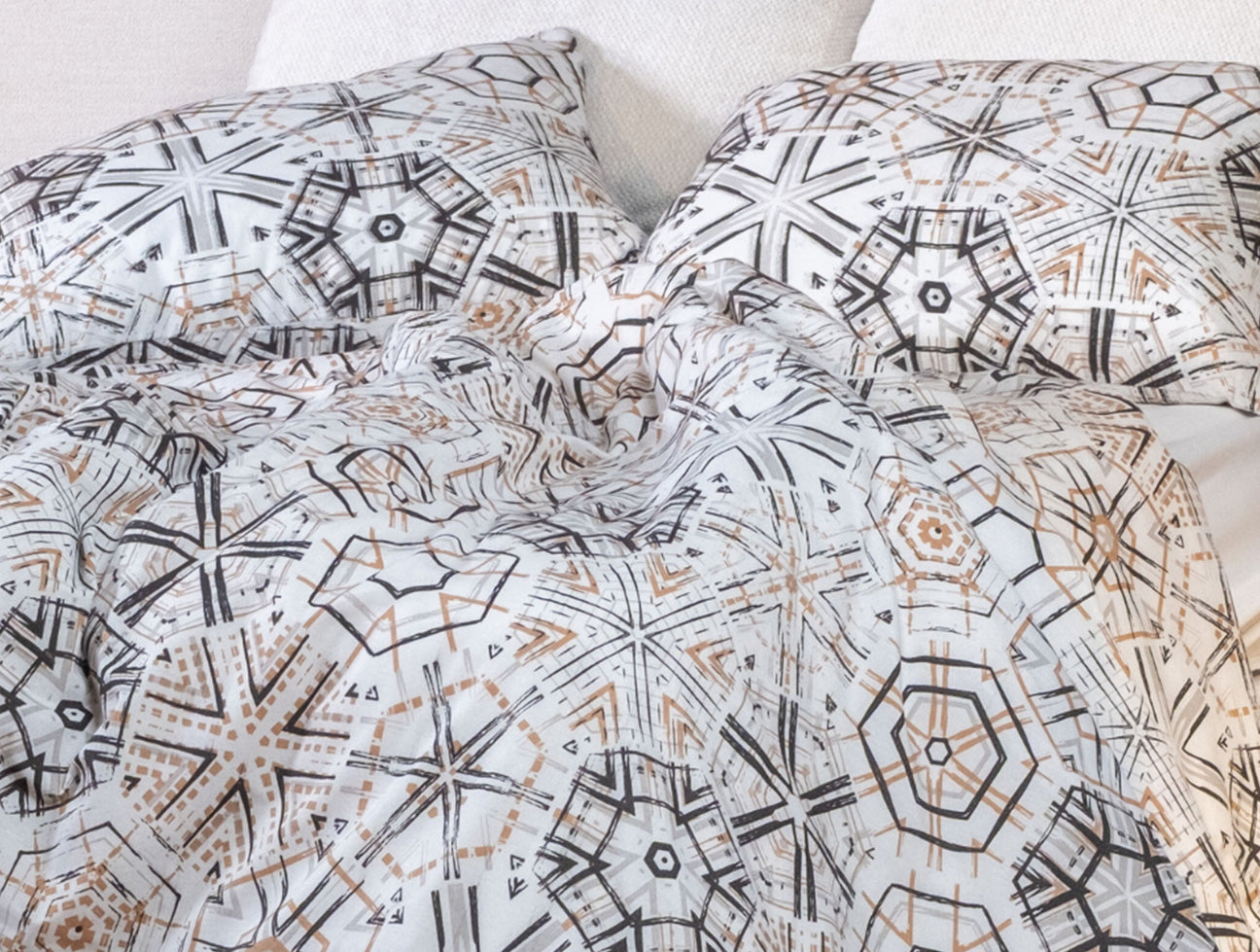 Battal Boy Nevresim Takımı Nedir? Kimler Tercih Etmeli?